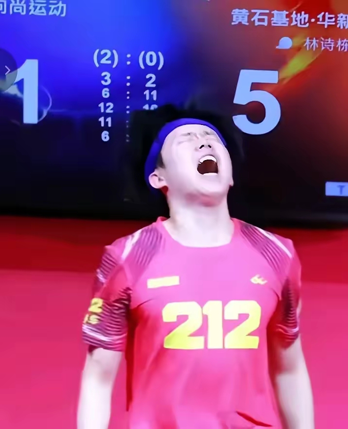 爱游戏网页版登录入口-包含折翼雄鹰！选手含泪成功登上领奖台的词条