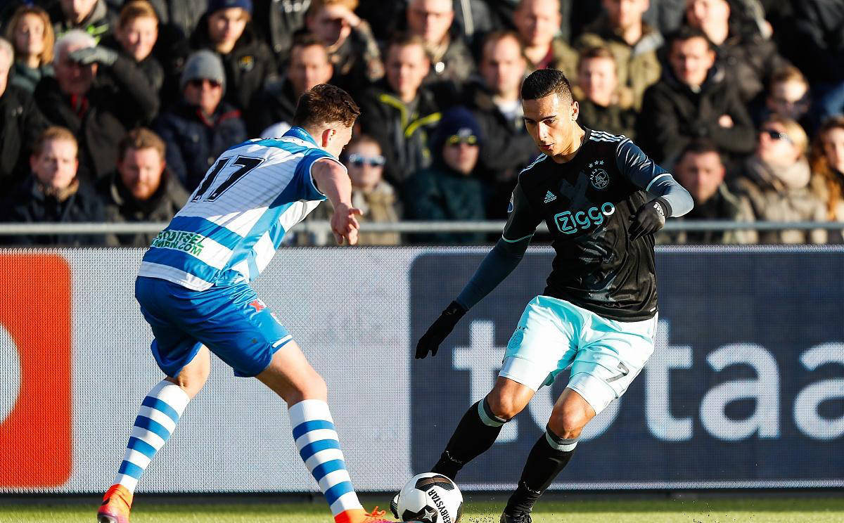 爱游戏活动-包含阿贾克斯小组赛完美落幕,晋级强的词条