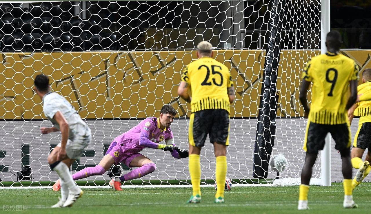 爱游戏平台-包含蒙特雷外援训练状态火热，世俱杯淘汰赛关键战的词条