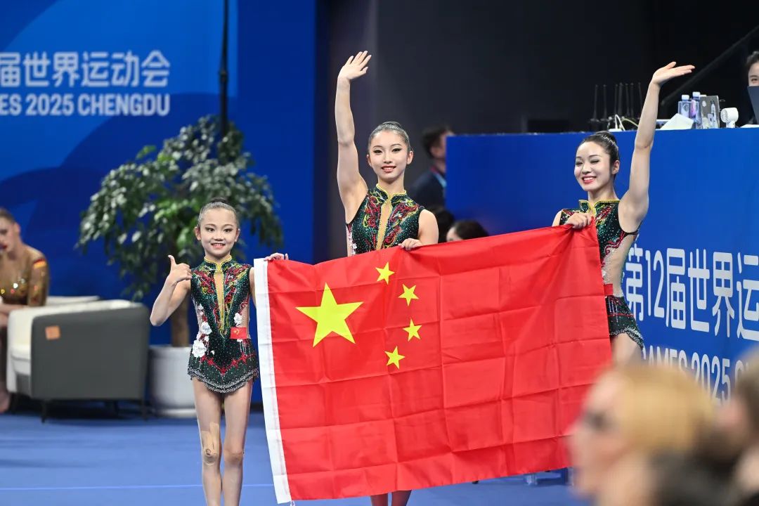 包含精心训练释放爆发力选手夺魁的词条