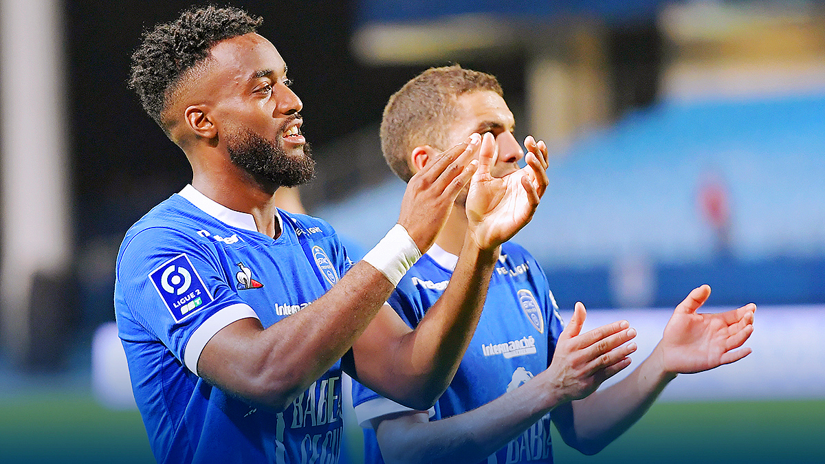 爱游戏在线-里昂将迎战圣埃蒂安：双雄对决