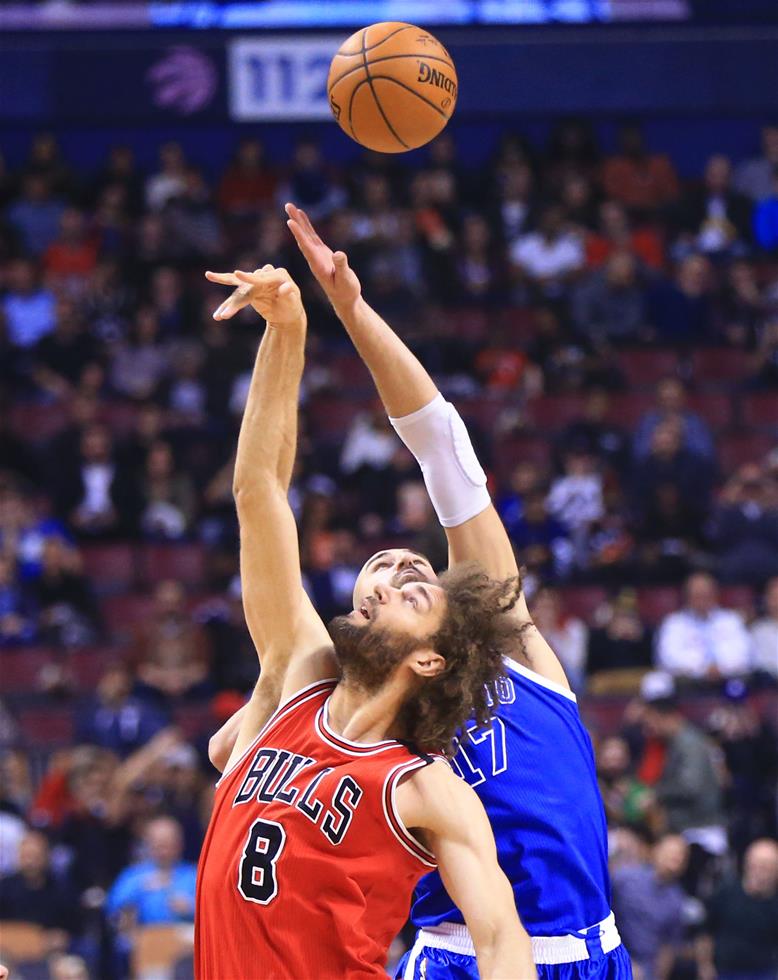 爱游戏在线-猛龙队绝杀公牛队，赢得关键胜利