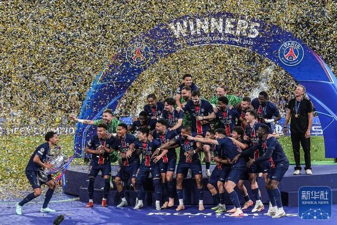 爱游戏中国官网-关于欧冠夺冠热门球队遭遇连败,卫冕之路坎坷的信息