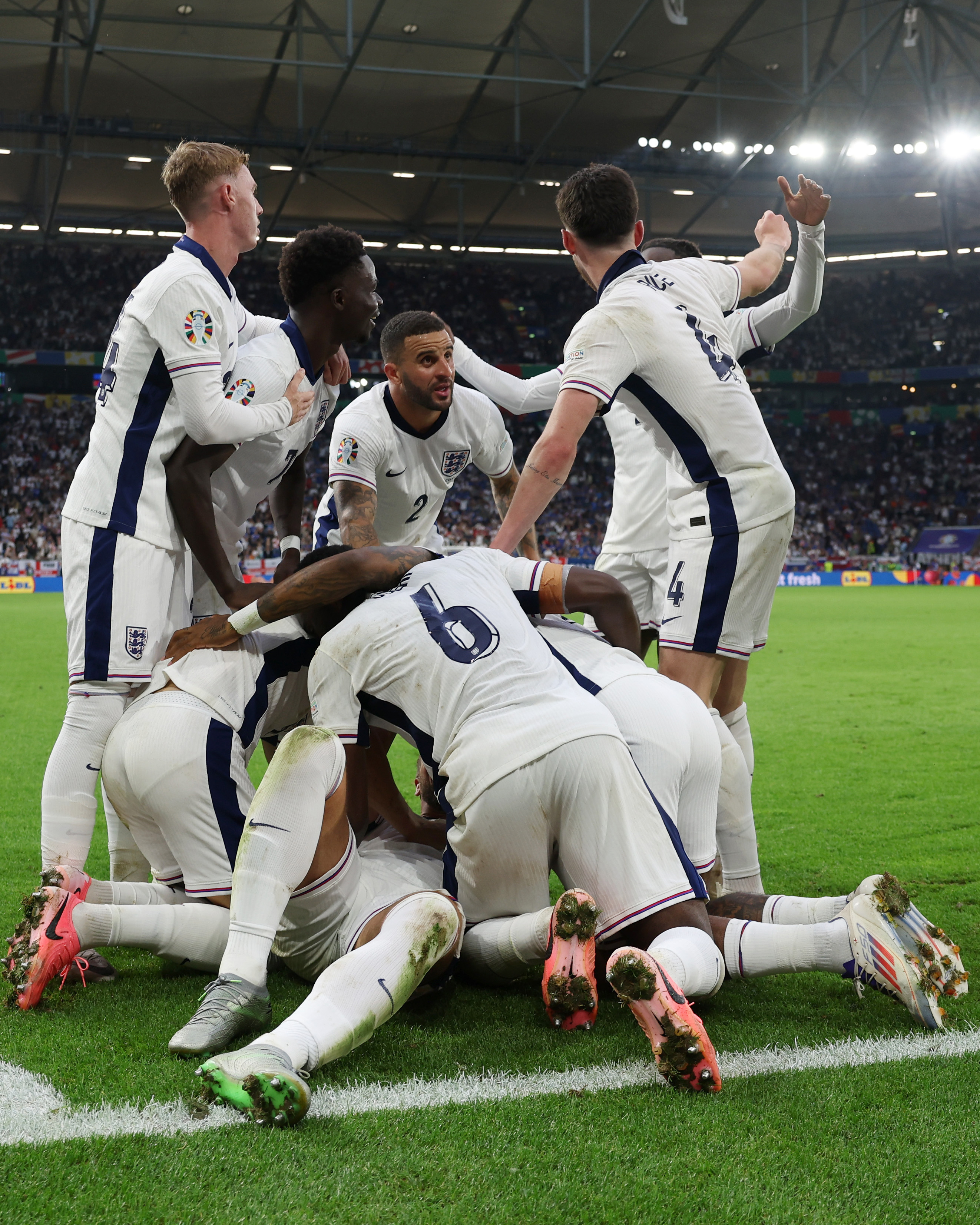 爱游戏教练-哥斯达黎加队在欧洲预选赛中实现逆袭