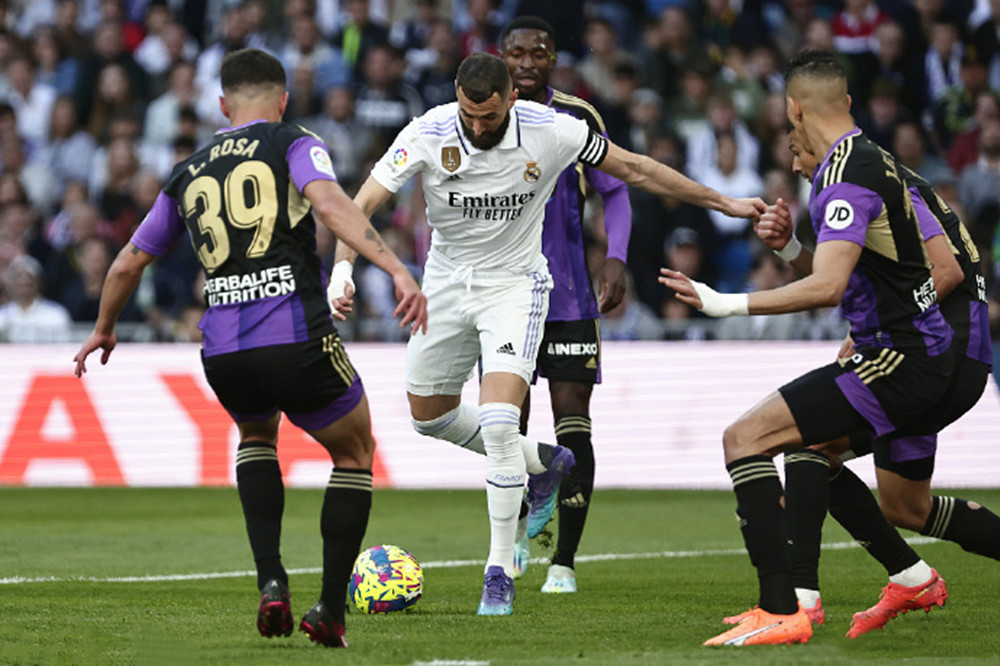 爱游戏在线登录-阿扎尔传射绝杀，皇马客场战胜对手